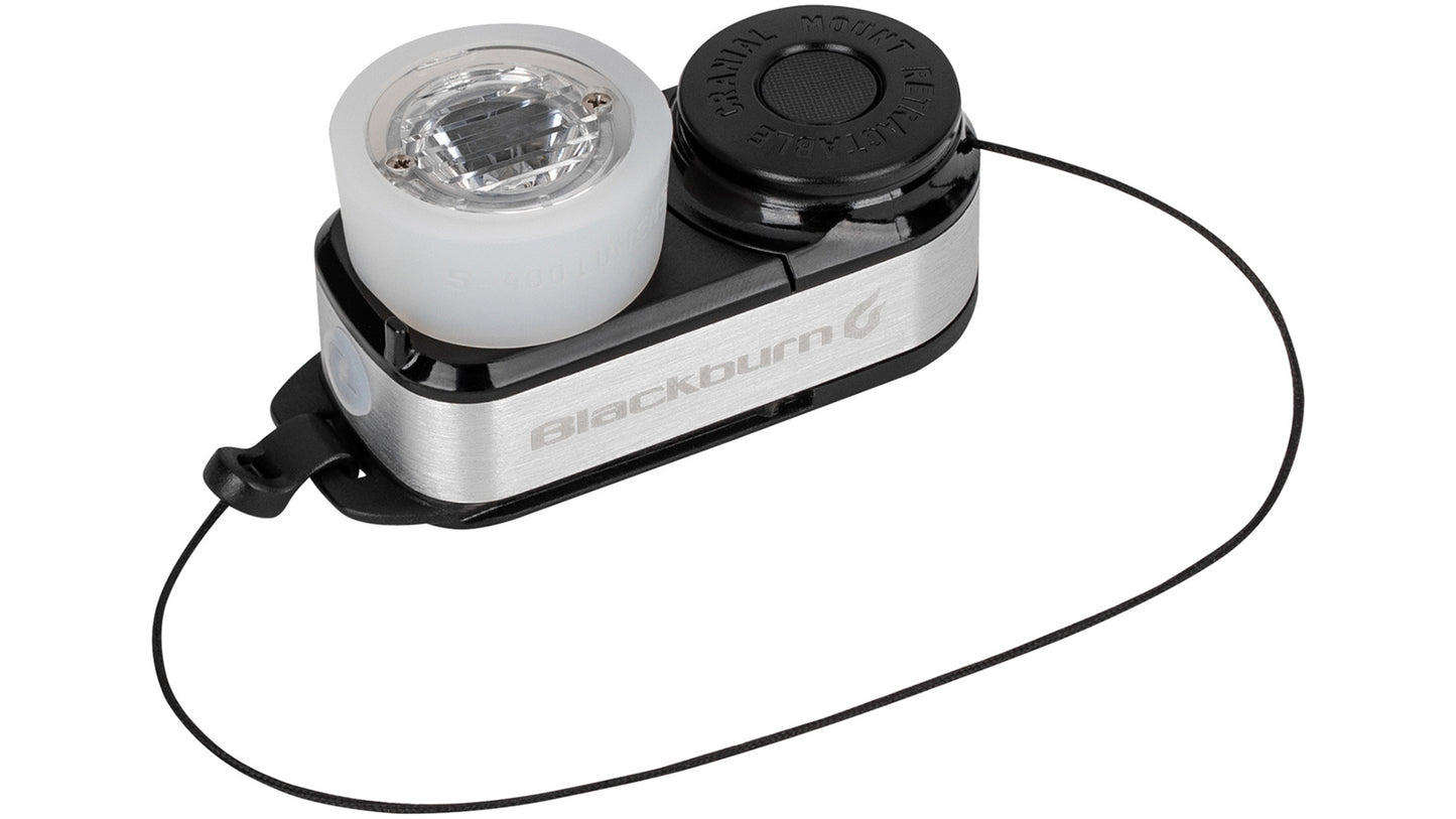 De Blackburn Outpost lamp met de geïntegreerde, uittrekbare hoofdlampbevestiging.