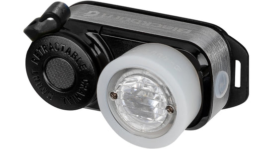 Close-up van de Blackburn Outpost 3-in-1 fiets- en kampeerlamp met de siliconen lantaarnkap.