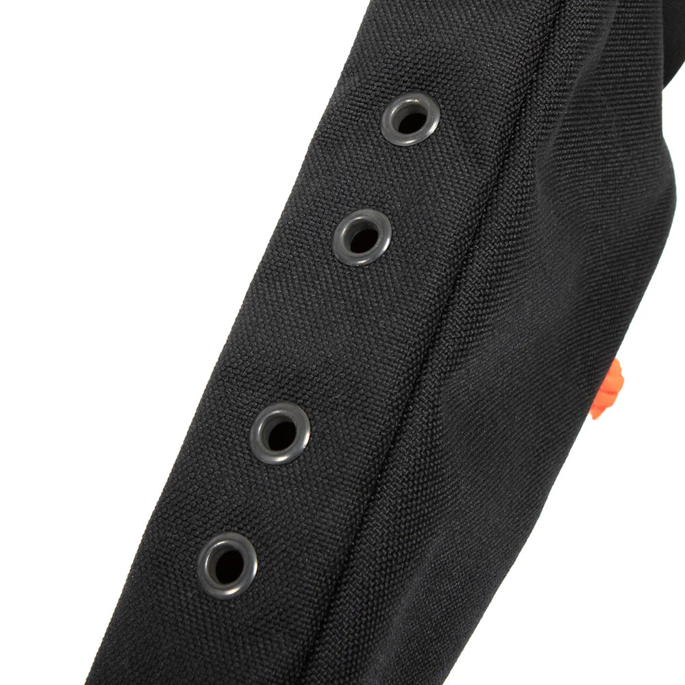 Onderkant van de Restrap Bolt-On Top Tube Bag met de vier verstevigde M5 montagegaten.